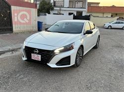 نيسان ألتيما